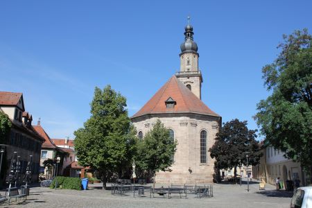 01_Kirchenplatz.JPG